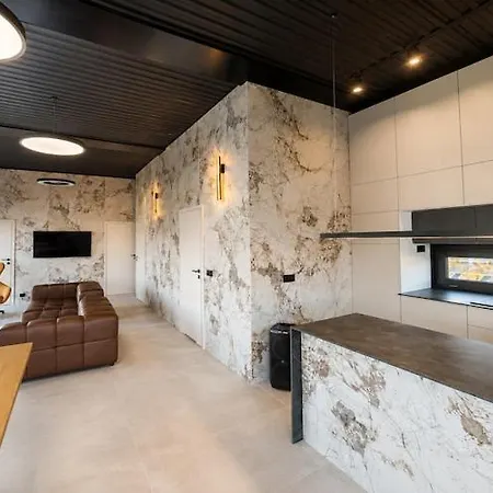 Comfortable House For 8 *